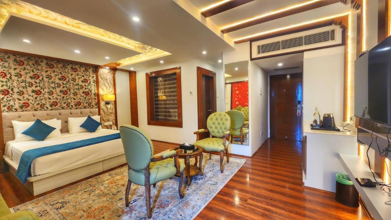 Hotel The Walnut Creek Pahalgām Exterior foto