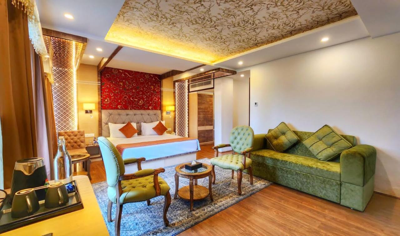 Hotel The Walnut Creek Pahalgām Exterior foto